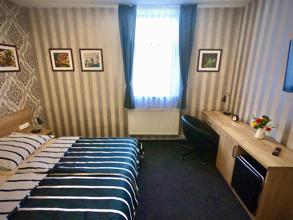 Restaurace Stara Lipa Hotel Česká Lípa Buitenkant foto