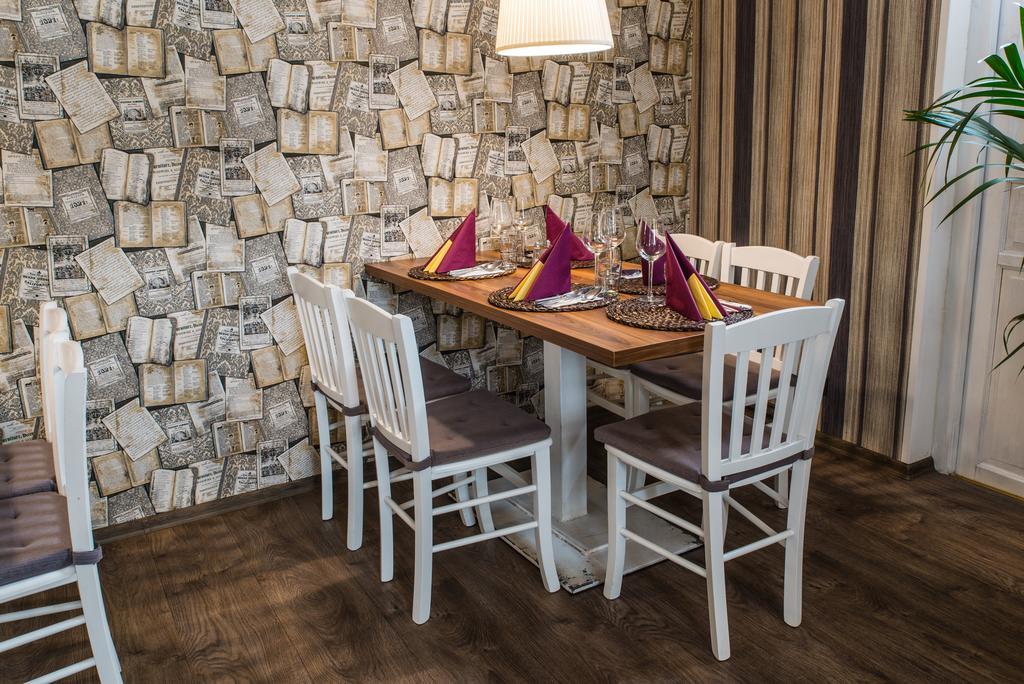 Restaurace Stara Lipa Hotel Česká Lípa Buitenkant foto