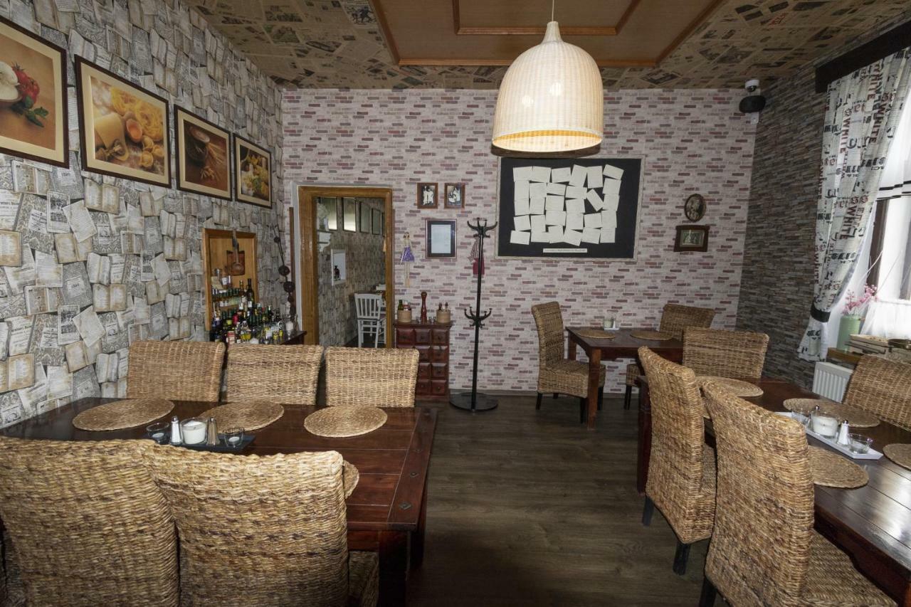 Restaurace Stara Lipa Hotel Česká Lípa Buitenkant foto